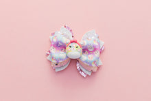 Load image into Gallery viewer, Rainbow Leopard Squish 3.5inch (8.9cm) Phoebe Clay Bow