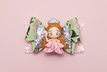 Load image into Gallery viewer, Popular in Pink 3.5 inch (8.9cm) Gracie Clay Bow