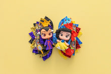 Load image into Gallery viewer, OOAK Poison Apple Princess 4.5inch (11.4cm) Signature Clay Bow