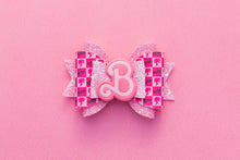 Load image into Gallery viewer, Dream Girl Initial 4.5inch (11.4cm) Maria Clay Bow