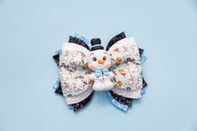 Load image into Gallery viewer, Frosty the Snowman 4 inch Phoebe Clay Bow