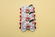 Load image into Gallery viewer, Catastic Hug Attack Cat 3.5 inch Maria Clay Bow