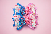 Load image into Gallery viewer, A Love Out of this World 4.5 inch Maria Clay Bow