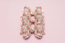 Load image into Gallery viewer, Bella Notte 3.5 inch Maria Bow