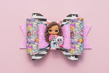 Load image into Gallery viewer, Cat Lover with Cat-tastic Friend 4.5 inch (11.4cm) Maria Clay Bow