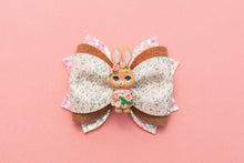 Load image into Gallery viewer, Brown Bunny with Peach Flowers 3.5 inch (8.9cm) Phoebe Clay Bow
