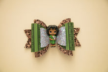 Load image into Gallery viewer, Psychic Uncle 4.5 Maria Clay Bow