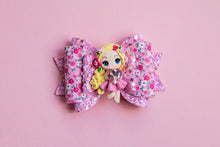 Load image into Gallery viewer, Valentine's Day Girl Blonde 3.5 inch Maria Clay Bow