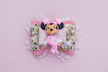 Load image into Gallery viewer, OOAK Minnie Easter 4.5 inch (11.4cm) Phoebe Clay Bow