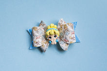 Load image into Gallery viewer, Glass Slipper Princess 3.5 inch Fancy Clay Bow