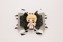 Load image into Gallery viewer, OG Dream Girl 4.5inch Signature Clay Bow