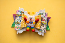 Load image into Gallery viewer, Cute White Sprite 3.5 inch Maria Clay Bow