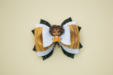 Load image into Gallery viewer, Shapeshifting Cousin 4 inch Phoebe Clay Bow