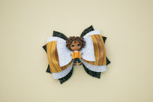 Load image into Gallery viewer, Shapeshifting Cousin 4 inch Phoebe Clay Bow