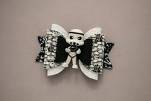 Load image into Gallery viewer, Evil Galaxy Trooper 4.5 inch Maria Clay Bow