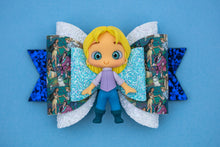 Load image into Gallery viewer, John Smith 4.5 inch Maria Clay Bow