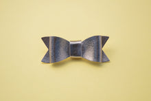 Load image into Gallery viewer, 3 inch Metallic Penny Bows Assorted Colours