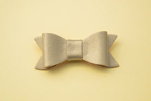 Load image into Gallery viewer, 3 inch Metallic Penny Bows Assorted Colours
