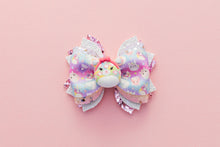 Load image into Gallery viewer, Rainbow Leopard Squish 3.5inch (8.9cm) Phoebe Clay Bow
