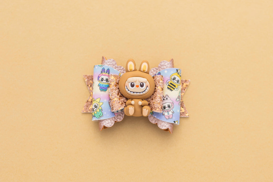 Cute Brown Monster 3.5inch (8.9cm) Maria Clay Bow
