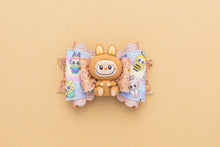 Load image into Gallery viewer, Cute Brown Monster 3.5inch (8.9cm) Maria Clay Bow
