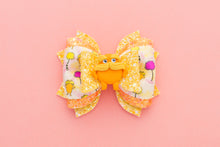 Load image into Gallery viewer, Orange Guy 4inch (10cm) Phoebe Clay Bow
