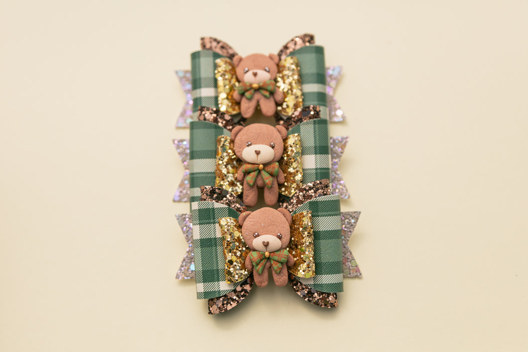 Christmas Bear 3.5 inch Maria Clay Bow