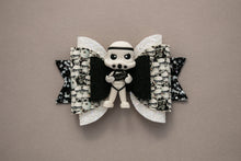 Load image into Gallery viewer, Evil Galaxy Trooper 4.5 inch Maria Clay Bow
