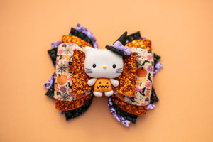 Cute Halloween Kitty 4 inch Phoebe Clay Bow