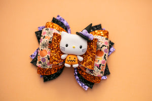 Cute Halloween Kitty 4 inch Phoebe Clay Bow