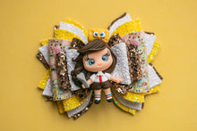 Load image into Gallery viewer, Cartoon Sponge Chef Girl 4.5 inch Signature Clay Bow
