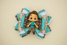 Load image into Gallery viewer, Flynn Rider 4.5 inch Signature Clay Bow
