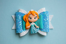 Load image into Gallery viewer, Thumbelina Girl 4.5 inch Maria Clay Bow
