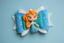 Load image into Gallery viewer, Thumbelina Girl 4.5 inch Maria Clay Bow
