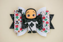 Load image into Gallery viewer, Wonderland Cards 4.5 inch Maria Clay Bows
